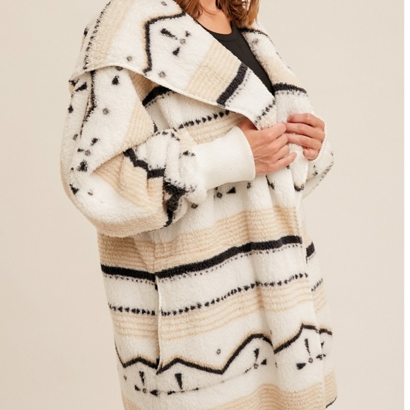 Bohemian geometric aztec Sherpa cardigan - Picture 3 of 3